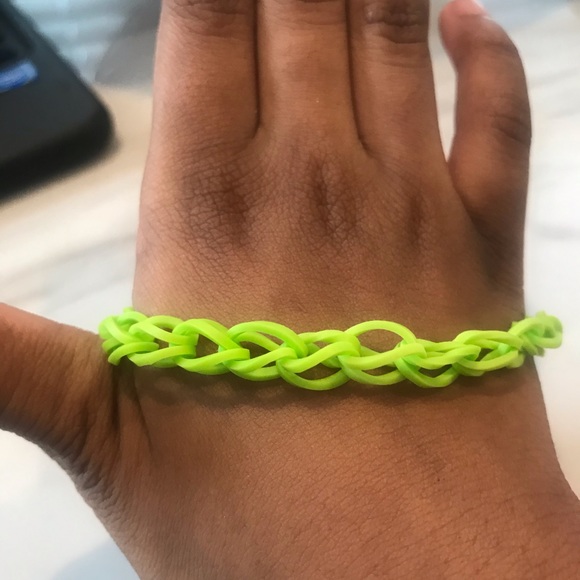 Handmade light  green rubber band set - Picture 4 of 8